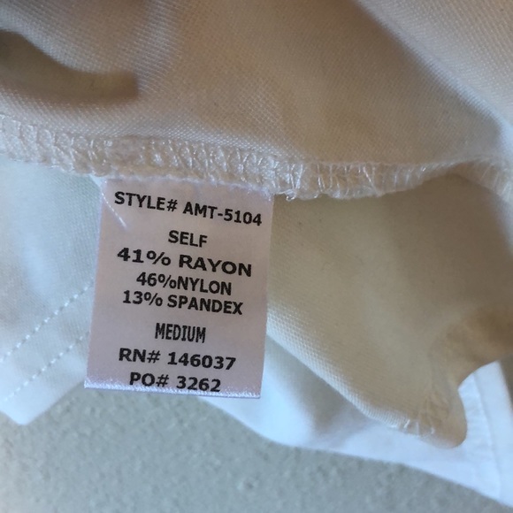 Aeom soft white blouse size M - Picture 7 of 7